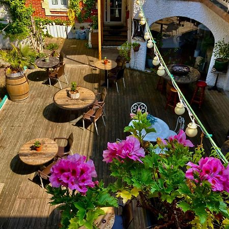 L'Ecume Des Jours Hotel Soulac-sur-Mer Bagian luar foto