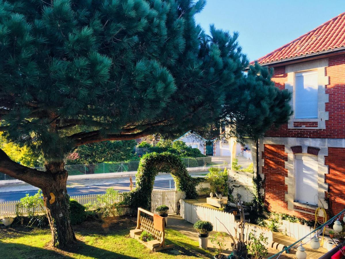 L'Ecume Des Jours Hotel Soulac-sur-Mer Bagian luar foto